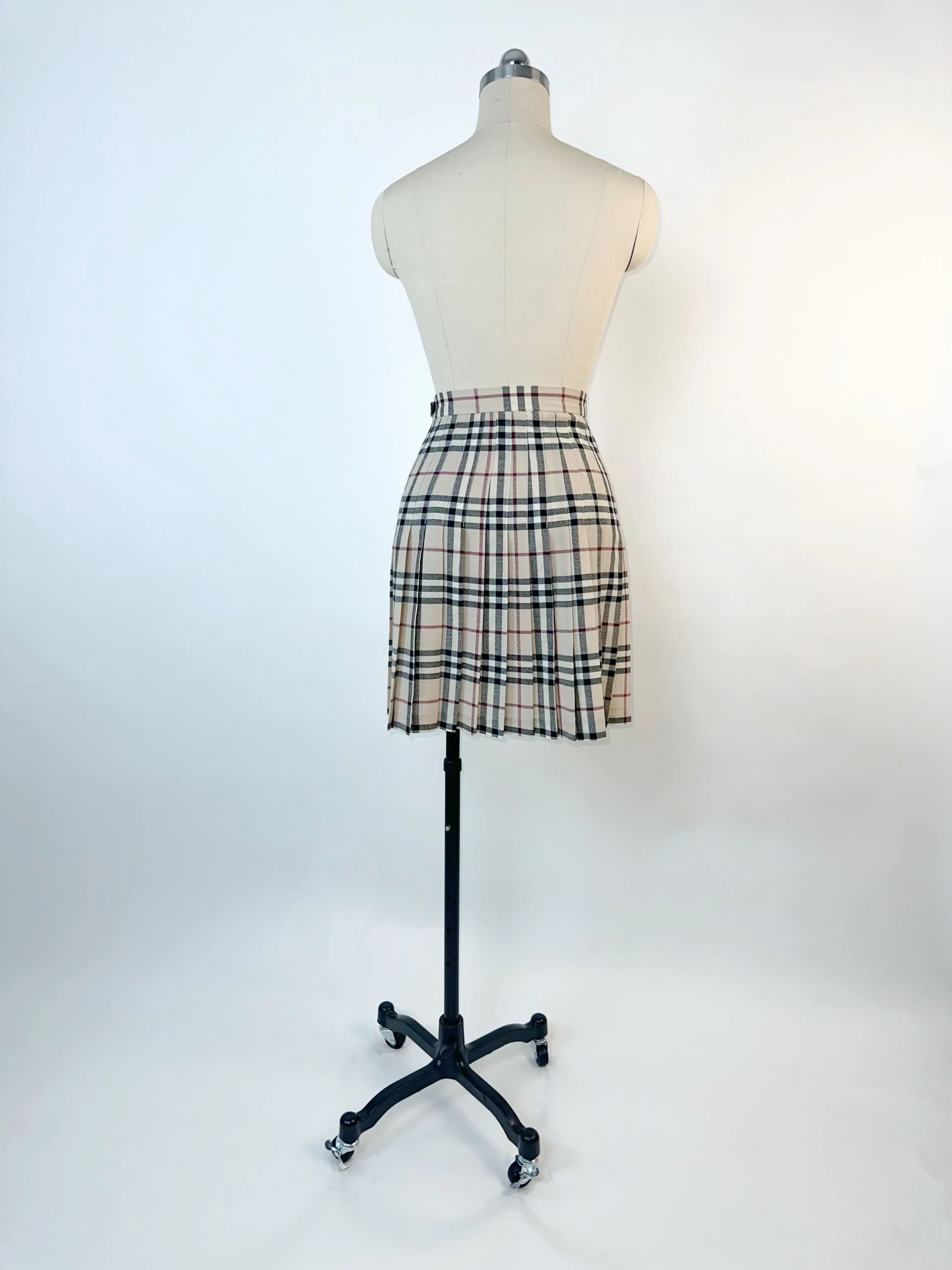 Burberry Vintage Plaid Fridge Buckled Mini Skirt