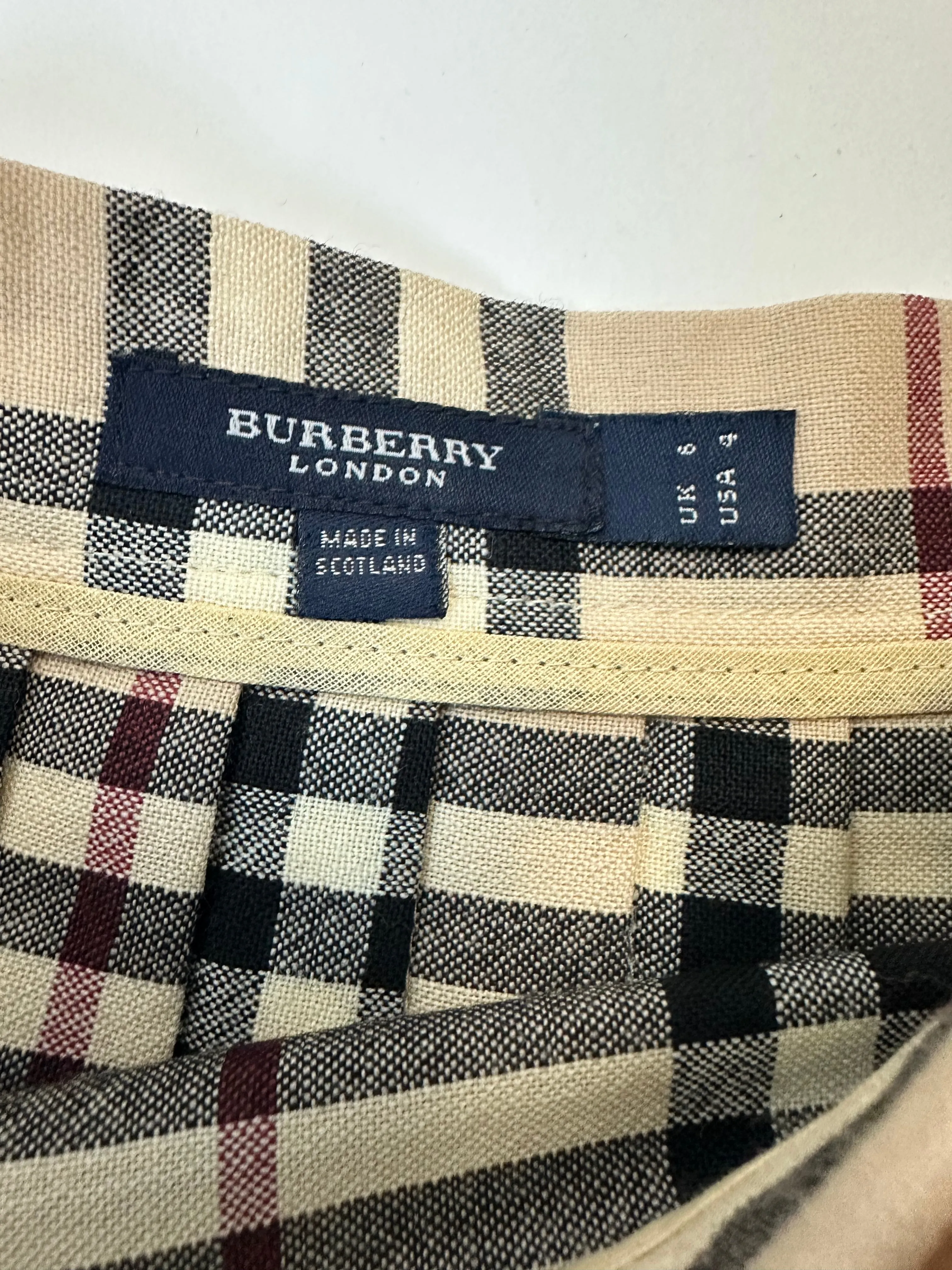 Burberry Vintage Plaid Fridge Buckled Mini Skirt