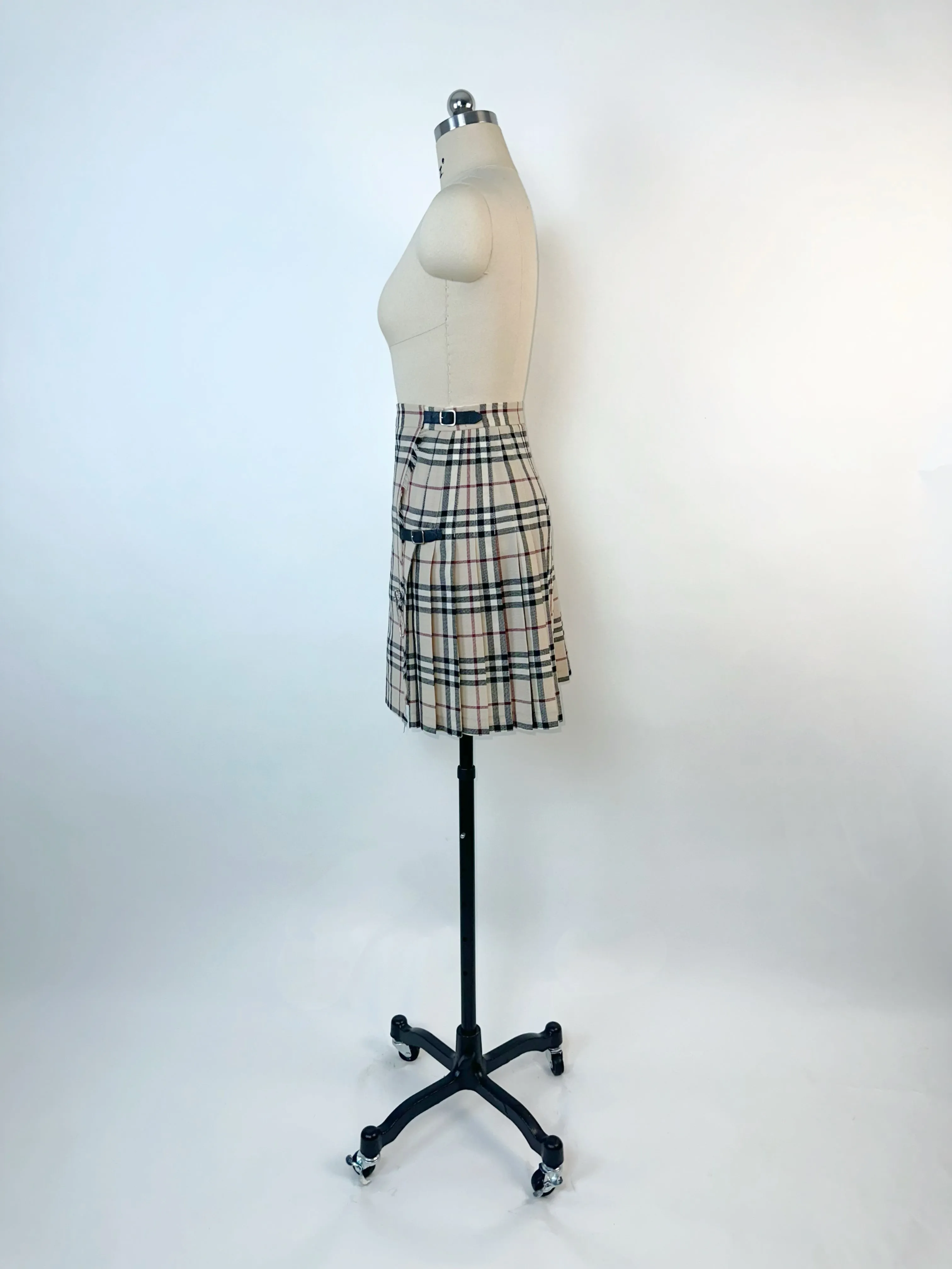 Burberry Vintage Plaid Fridge Buckled Mini Skirt