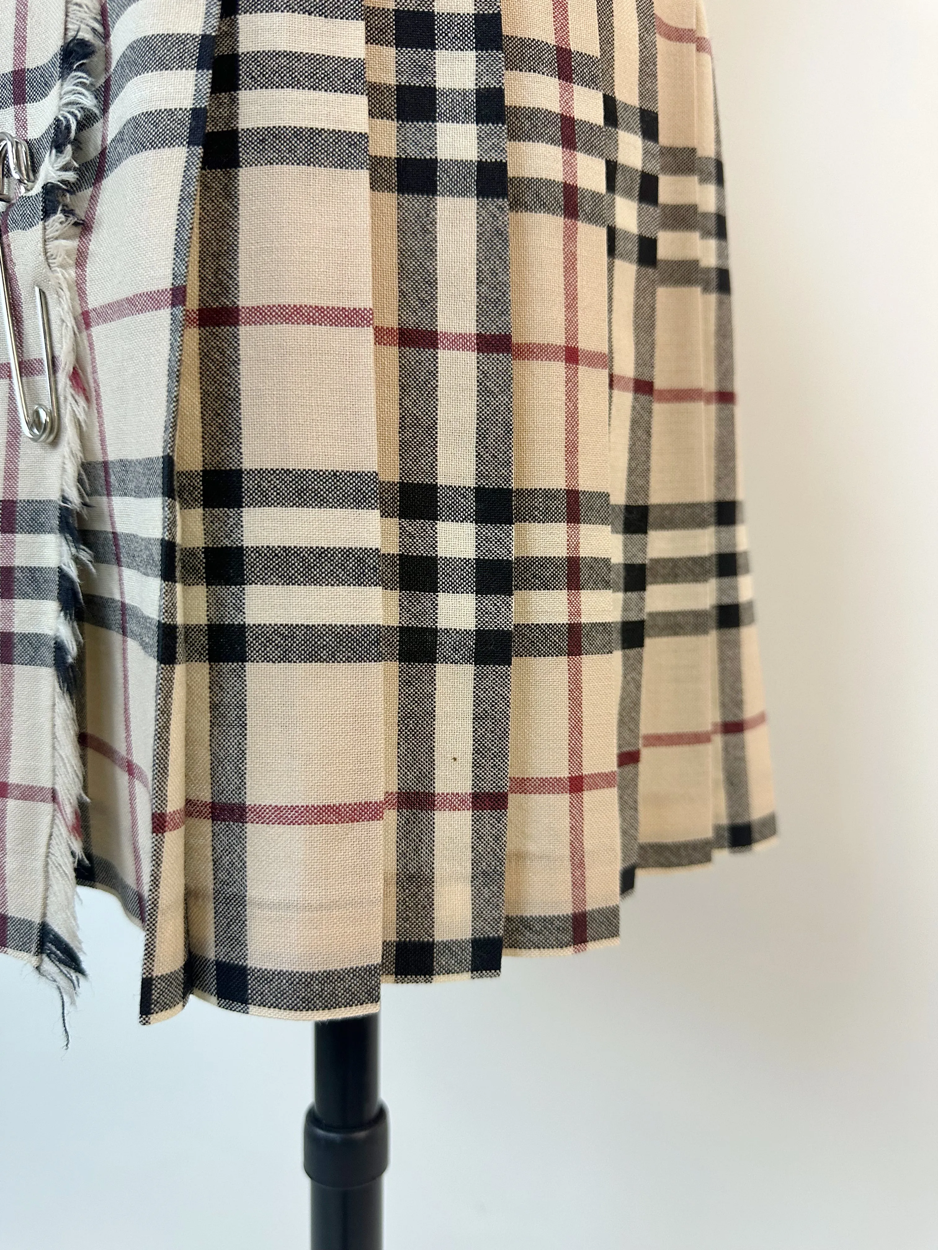 Burberry Vintage Plaid Fridge Buckled Mini Skirt