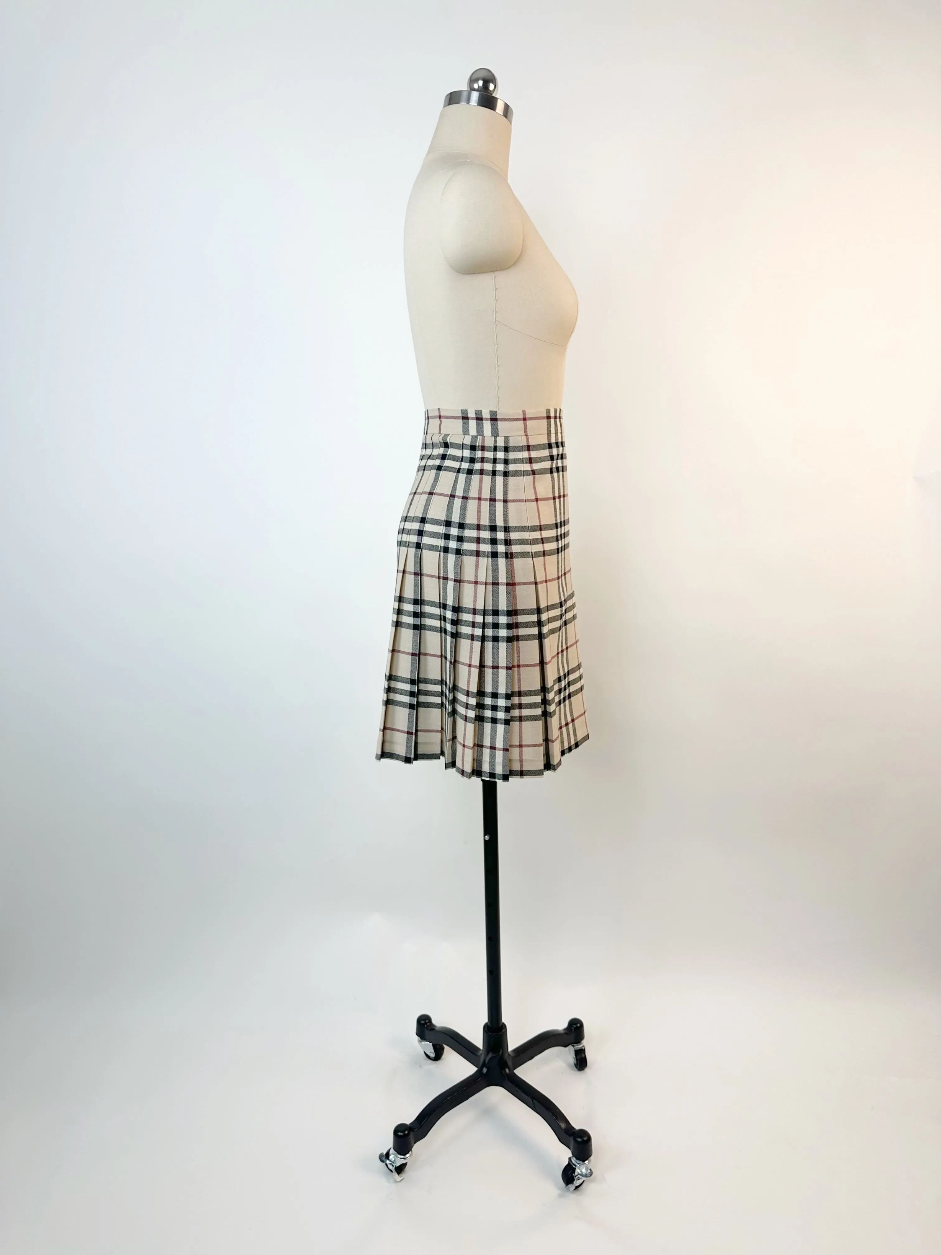 Burberry Vintage Plaid Fridge Buckled Mini Skirt