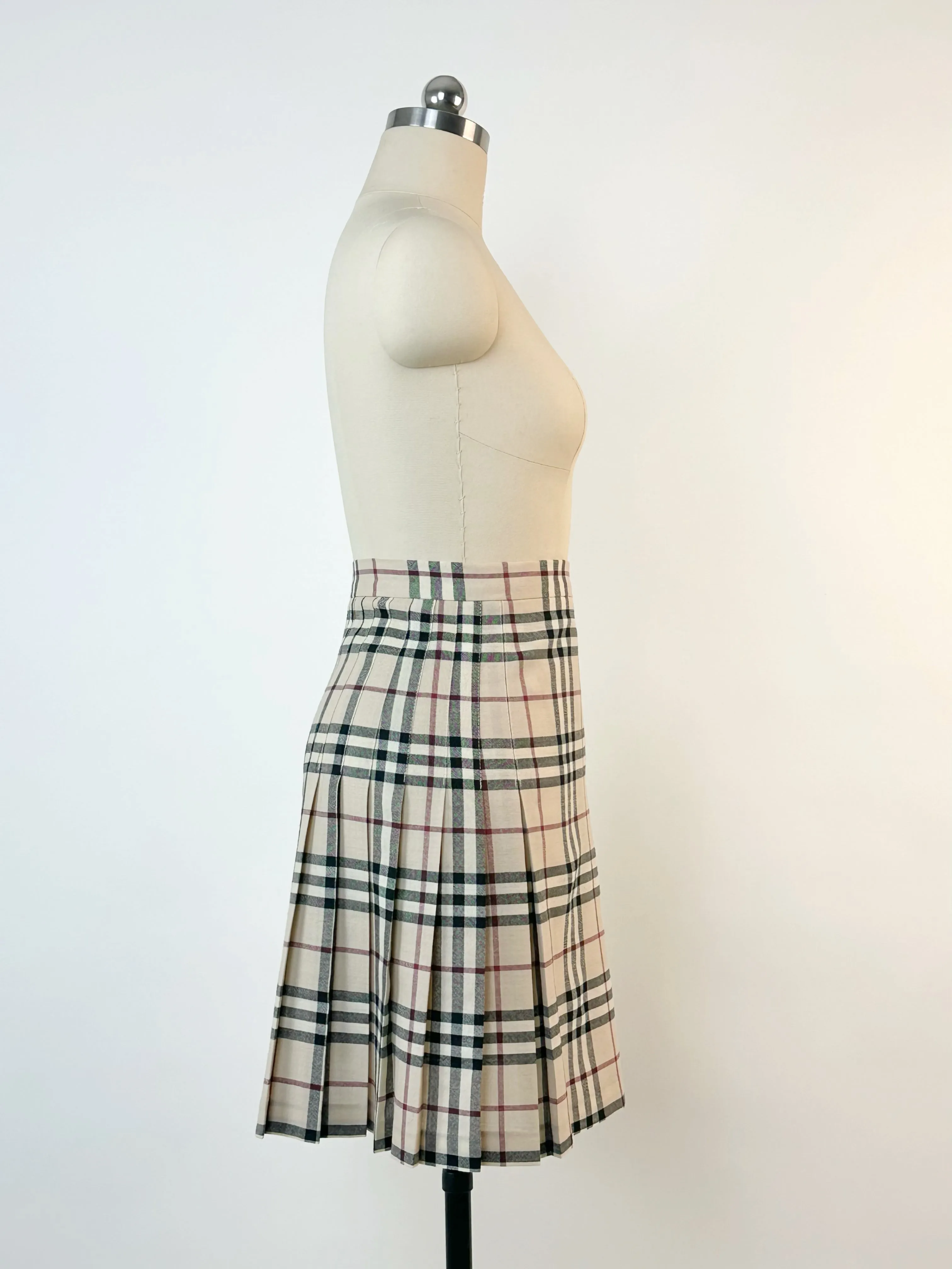 Burberry Vintage Plaid Fridge Buckled Mini Skirt