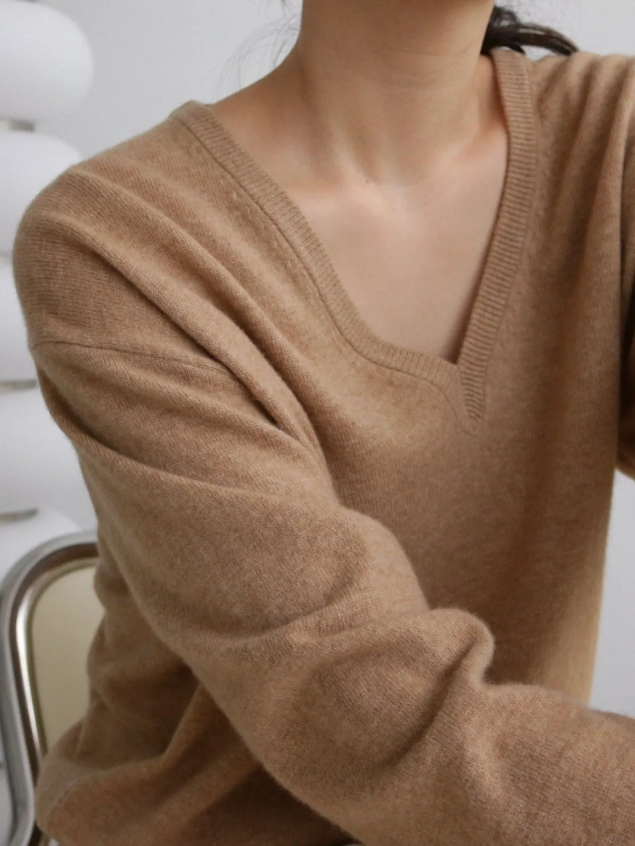 WOOL CASHMERE V-NECK TOP